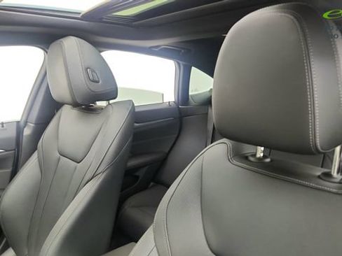 Used 2026 BMW 430i w/ Premium Package RWD image 32