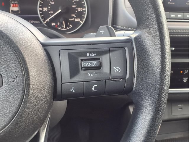 Used 2023 Nissan Rogue S AWD/4WD image 18