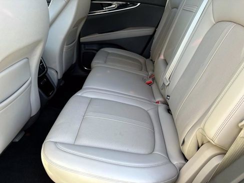 Used 2021 Lincoln Nautilus Reserve w/ Equipment Group 201A image 14