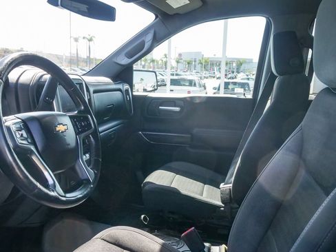 Used 2020 Chevrolet Silverado 1500 LT w/ Convenience Package AWD/4WD image 17