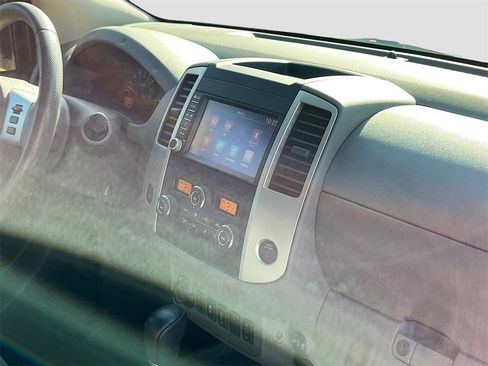 Used 2020 Nissan Frontier SV w/ Midnight Edition Floor Mats image 27