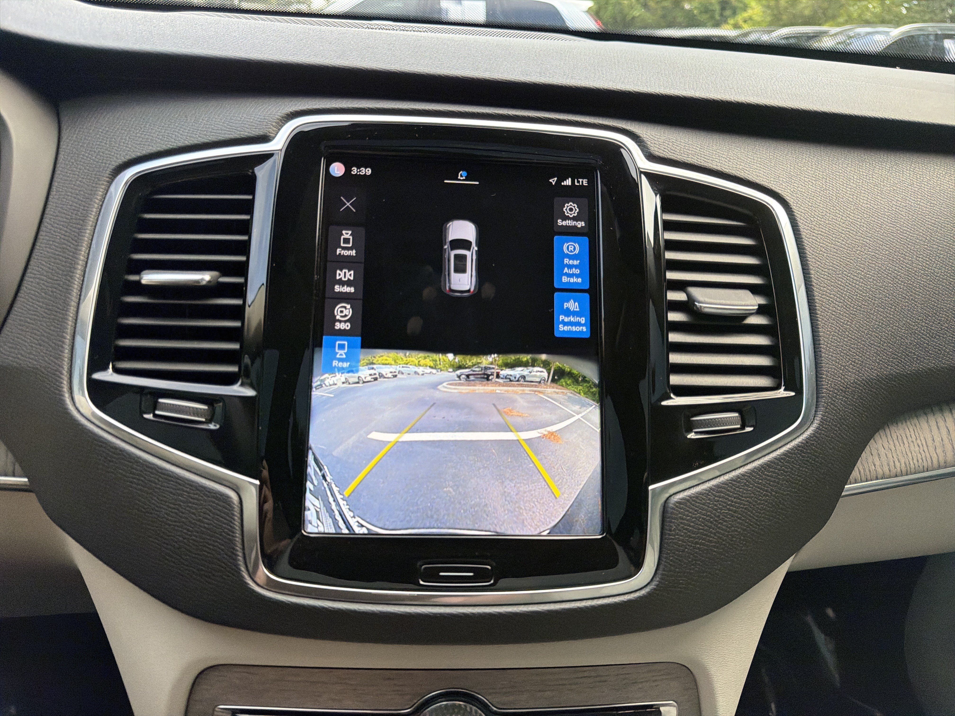 Certified 2023 Volvo XC90 B6 Plus w/ Protection Package Premier AWD/4WD image 25
