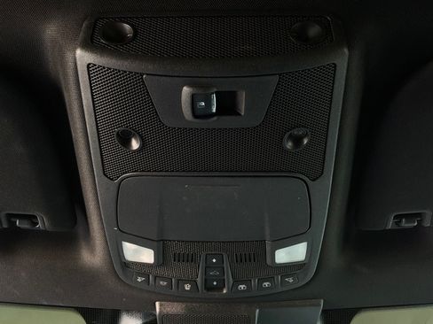 Used 2019 Ford F150 Platinum w/ Equipment Group 701A Luxury AWD/4WD image 23