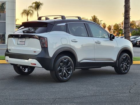 New 2026 Nissan Kicks SR image 2