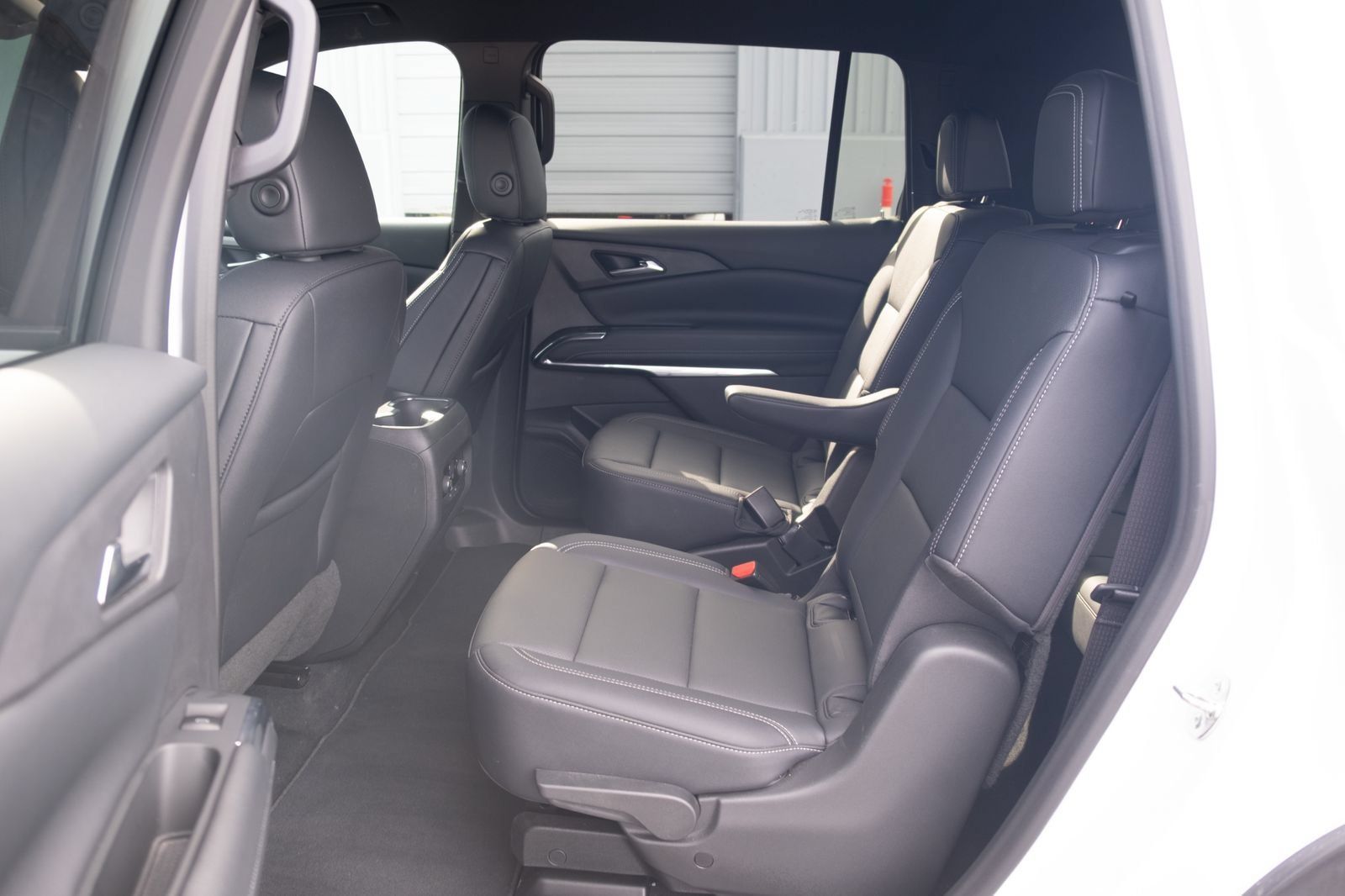 Used 2026 Chevrolet Traverse LT AWD/4WD image 15
