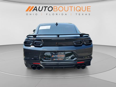 Used 2019 Chevrolet Camaro SS RWD image 12