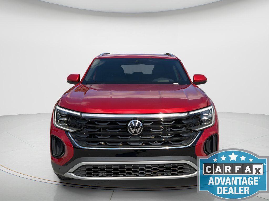Certified 2025 Volkswagen Atlas Cross Sport SEL AWD/4WD image 3