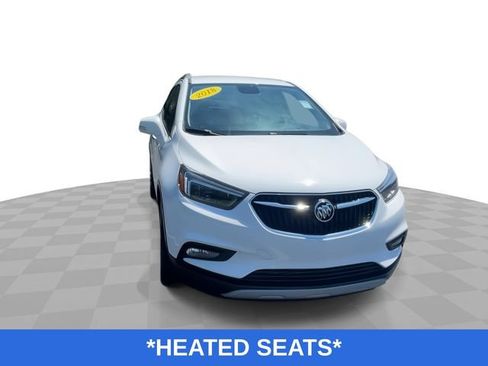 Used 2018 Buick Encore Essence FWD image 3