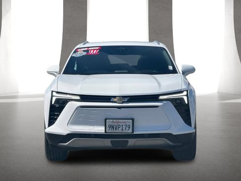 Used 2024 Chevrolet Blazer EV LT AWD/4WD image 9