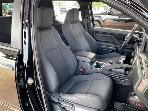 Used 2024 Toyota Tacoma SR5 image 9