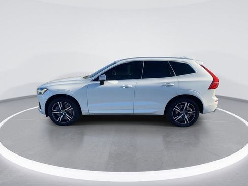 Used 2018 Volvo XC60 T6 R-Design w/ Convenience Package image 5
