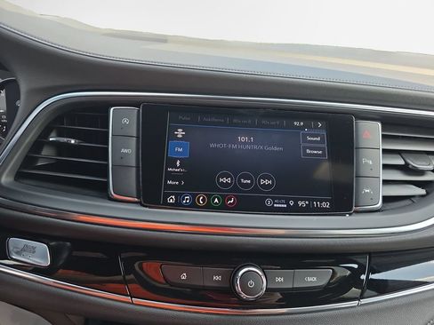 Used 2023 Buick Enclave Avenir AWD/4WD image 22
