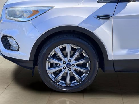 Used 2018 Ford Escape Titanium image 33
