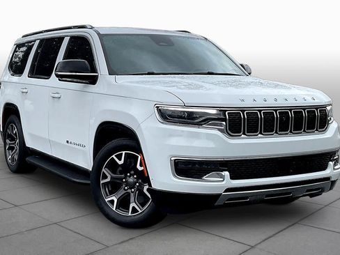 Used 2023 Jeep Wagoneer Series III w/ Convenience Group I AWD/4WD image 5