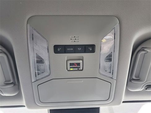 Used 2024 Toyota RAV4 Adventure image 32