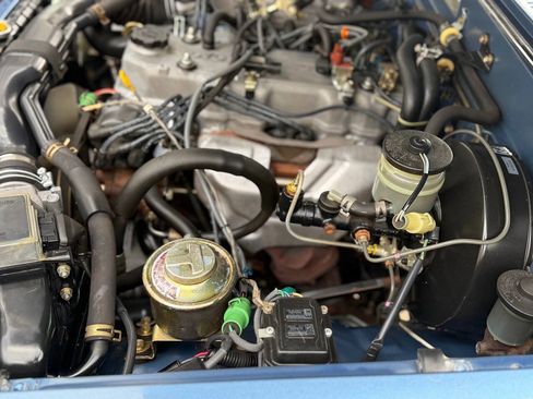 Used 1988 Toyota Pickup 4x4 Regular Cab image 56