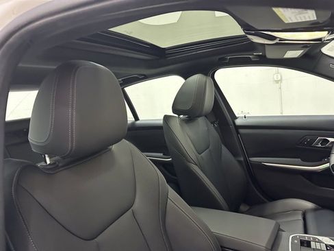 Used 2025 BMW 330i xDrive 330i xDrive w/ Premium Package image 41