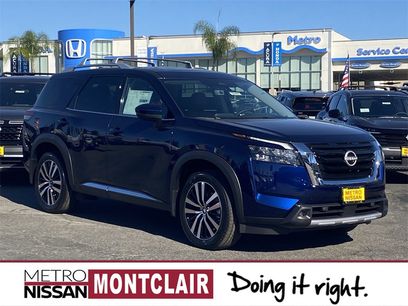 New 2025 Nissan Pathfinder Platinum w/ Cargo Package