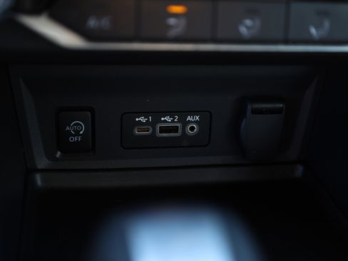 Used 2024 Nissan Sentra SV image 24