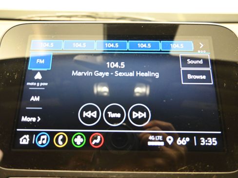 Used 2023 Chevrolet Malibu LT FWD image 17