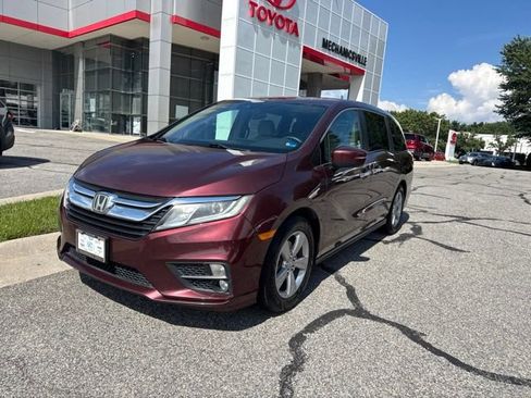 Used 2018 Honda Odyssey EX image 2