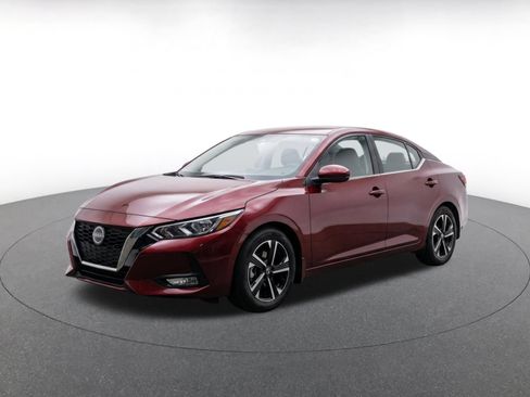 Used 2025 Nissan Sentra SV FWD image 3