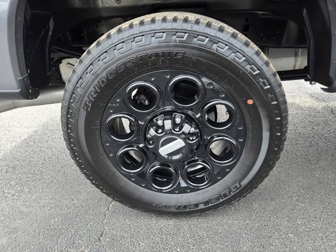 Certified 2024 Ford F250 Lariat w/ Black Appearance Package image 45