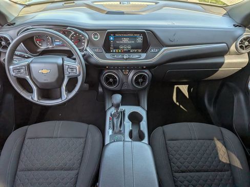 Used 2022 Chevrolet Blazer LT FWD image 25