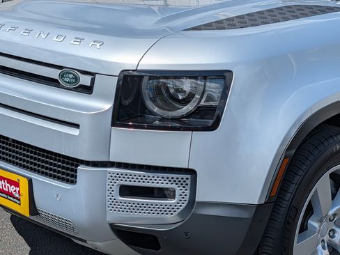 Used 2021 Land Rover Defender 90 First Edition AWD/4WD image 16
