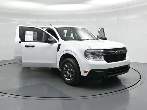 Used 2024 Ford Maverick XLT image 30