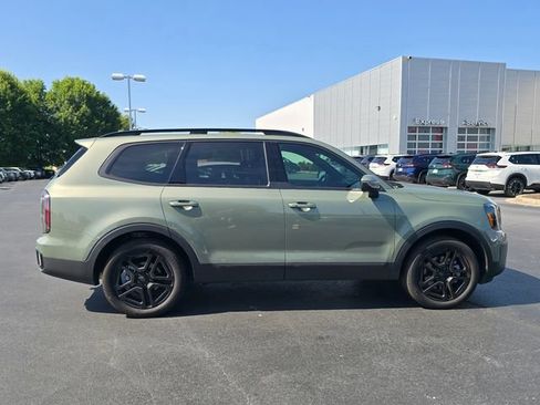 Used 2025 Kia Telluride EX X-Line AWD/4WD image 2