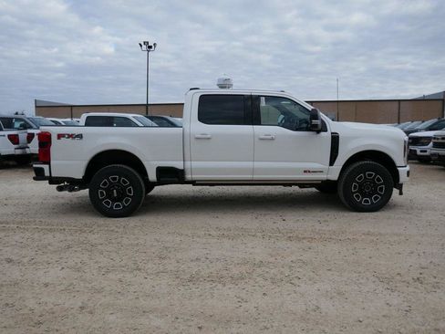 New 2026 Ford F250 Platinum image 3