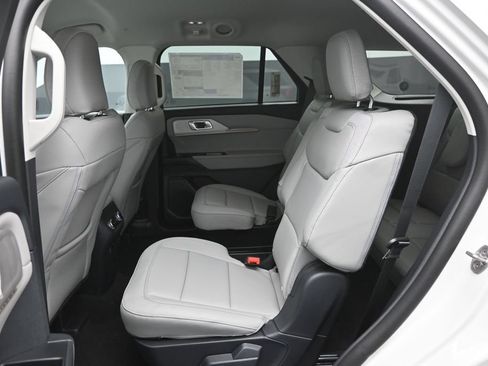 New 2026 Ford Explorer Active w/ Active Comfort Package RWD image 26