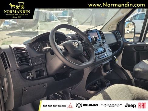 New 2026 RAM ProMaster 2500 w/ Convenience Group FWD image 6