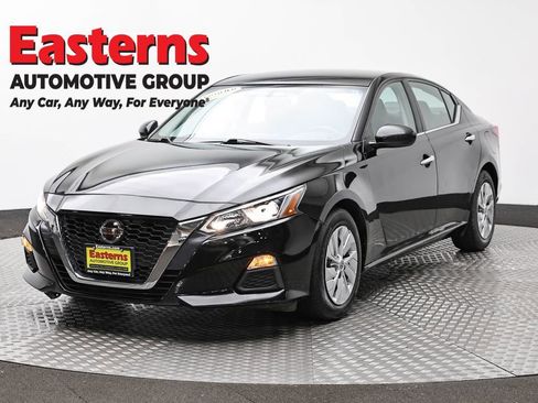 Used 2019 Nissan Altima 2.5 S image 1