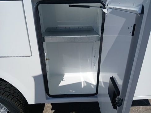 New 2026 RAM 5500 Tradesman w/ Chrome Appearance Group image 13