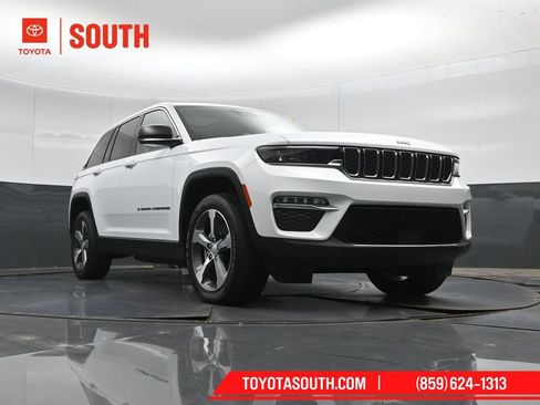 Used 2022 Jeep Grand Cherokee Limited 4xe AWD/4WD image 42