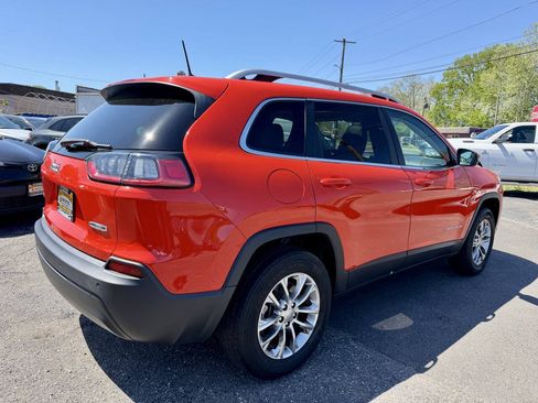 Used 2021 Jeep Cherokee Latitude Plus w/ Sun & Sound Group AWD/4WD image 8
