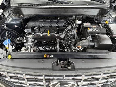 Certified 2024 Hyundai Venue SEL image 18