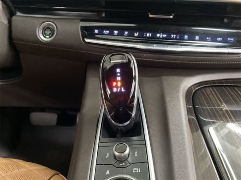 Used 2021 Cadillac Escalade Premium Luxury w/ Driver Assist Tech Package image 27