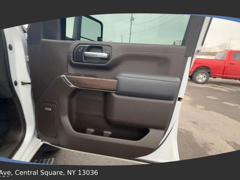 Used 2021 GMC Sierra 2500 Denali w/ Denali Ultimate Package image 32