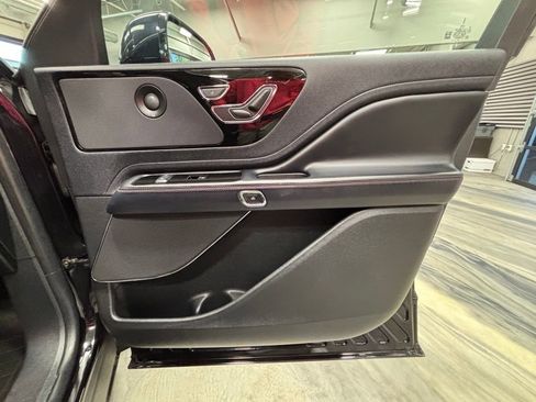 Used 2020 Lincoln Aviator Reserve w/ Equipment Group 201A image 45