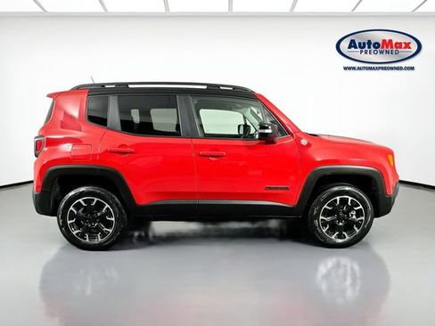 Used 2023 Jeep Renegade Trailhawk AWD/4WD image 9