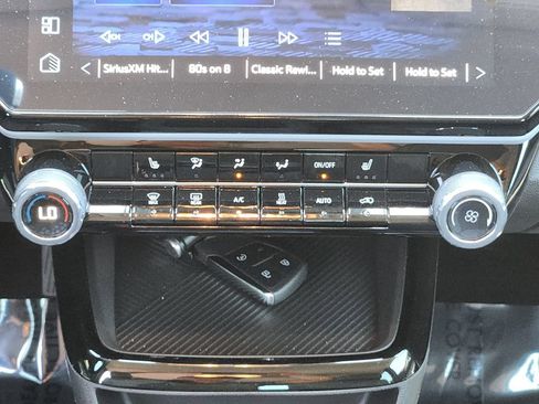 New 2027 Chevrolet Bolt LT w/ Comfort Package FWD image 21