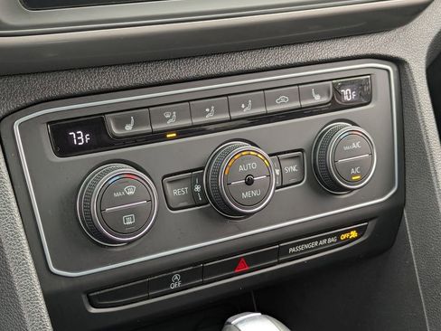 Used 2021 Volkswagen Atlas SE image 20