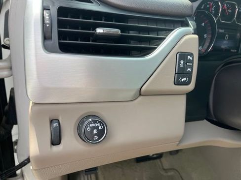 Used 2016 GMC Yukon SLT RWD image 18