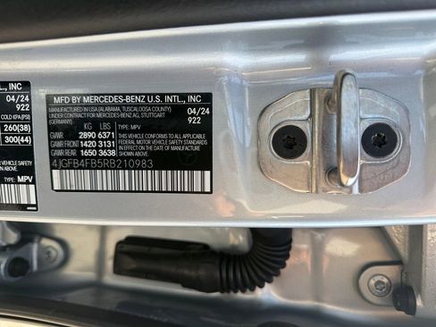 Certified 2024 Mercedes-Benz GLE 350 4MATIC image 26