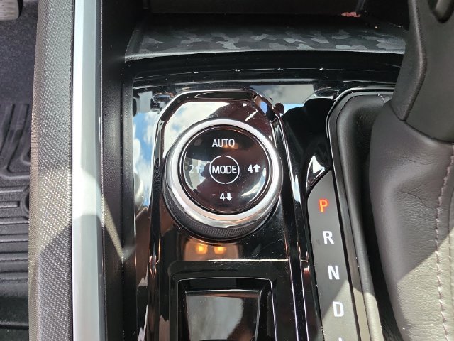 Certified 2024 Chevrolet Colorado Trail Boss w/ Advanced Trailering Package AWD/4WD image 23