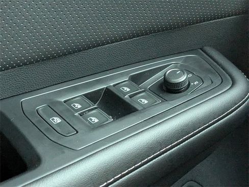 New 2026 Volkswagen Atlas SE image 27