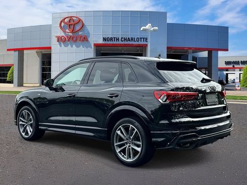 Used 2023 Audi Q3 2.0T Premium w/ Black Optic Sport Package AWD/4WD image 4